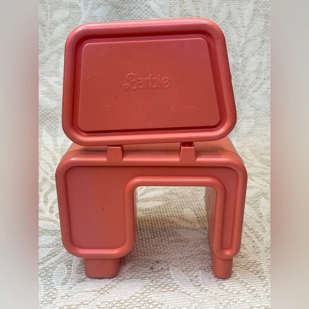 vintage Barbie vanity set from the 1977 Barbie Dream House